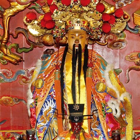 境主公神像